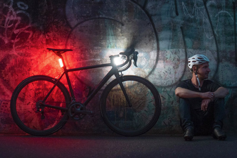 L'éclairage, l'équipement phare pour un vélotaffeur 💡 - Bee.Cycle